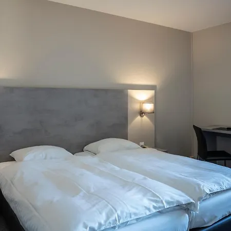 Lido Hotel 2*